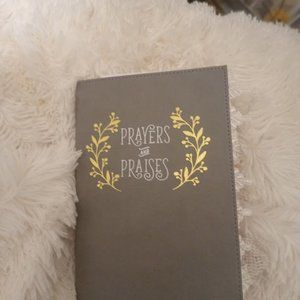 Gray Junk Journal easy to carry with you. Will fit in most purses.